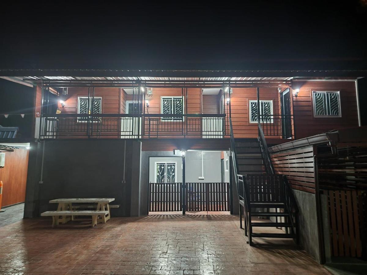 Baan Sabaijai Resort That Phanom Екстериор снимка