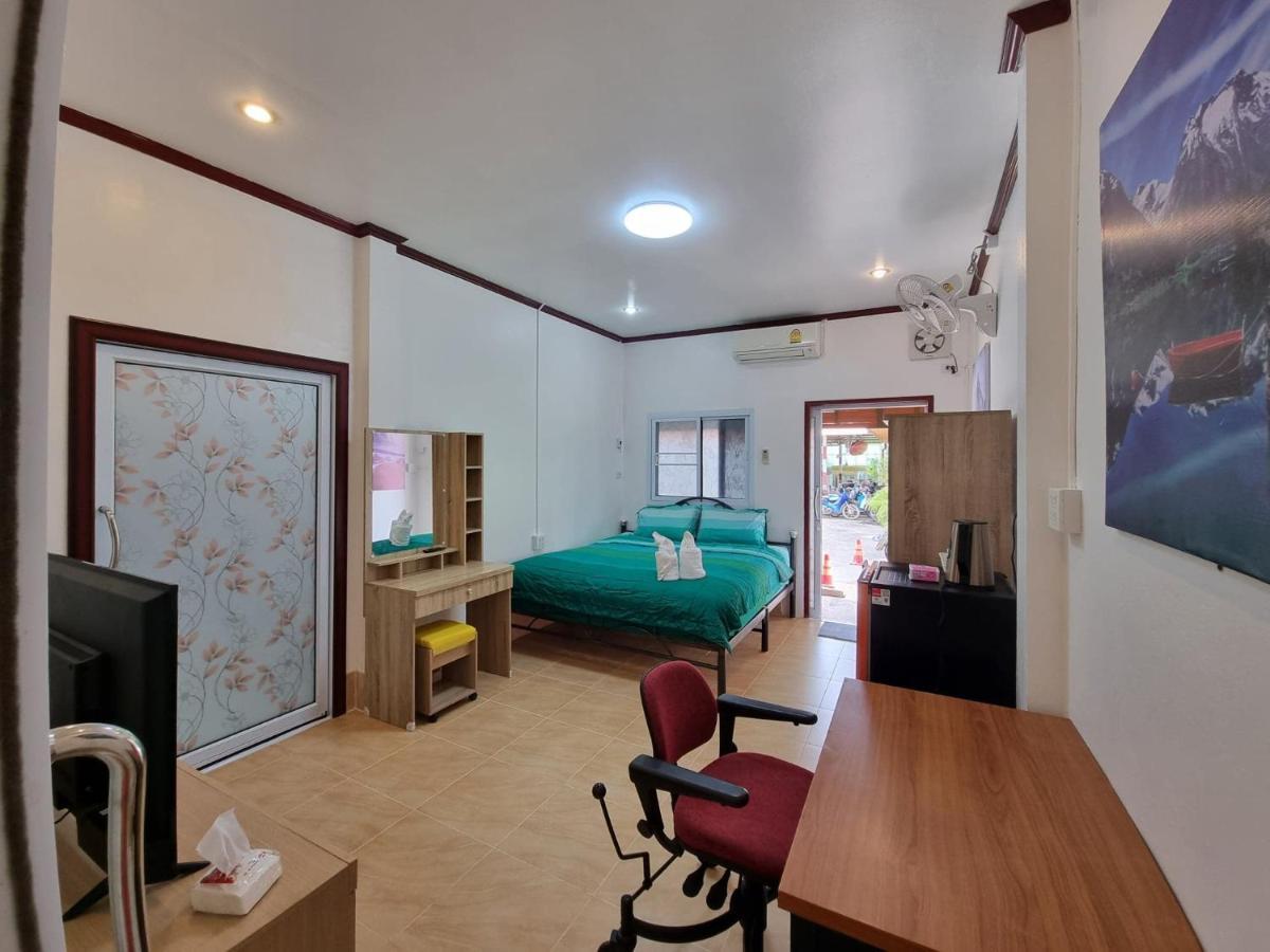 Baan Sabaijai Resort That Phanom Екстериор снимка
