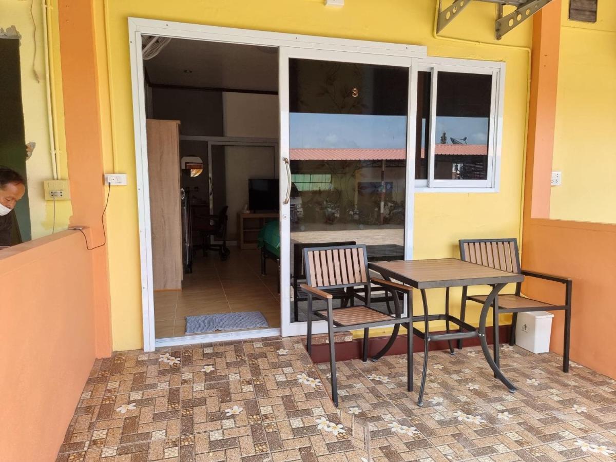 Baan Sabaijai Resort That Phanom Екстериор снимка