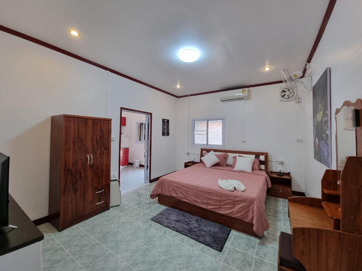 Baan Sabaijai Resort That Phanom Екстериор снимка
