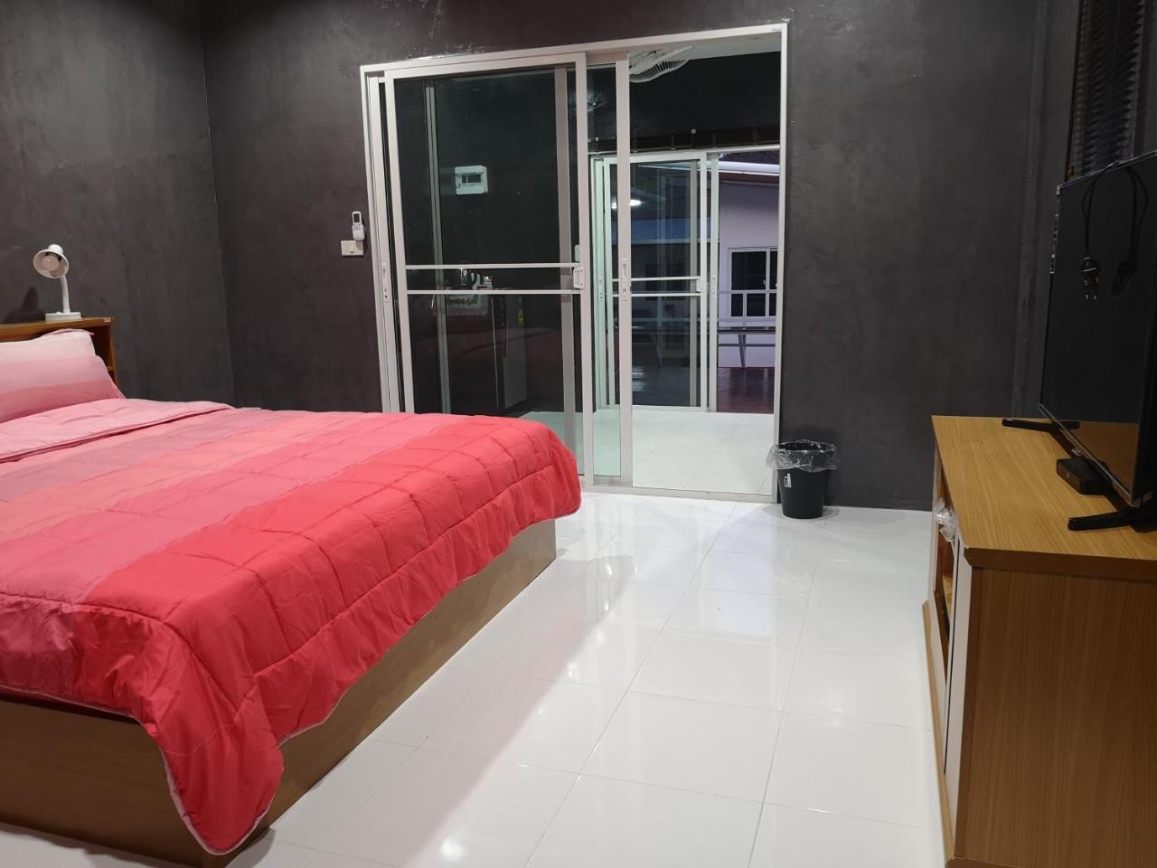 Baan Sabaijai Resort That Phanom Екстериор снимка