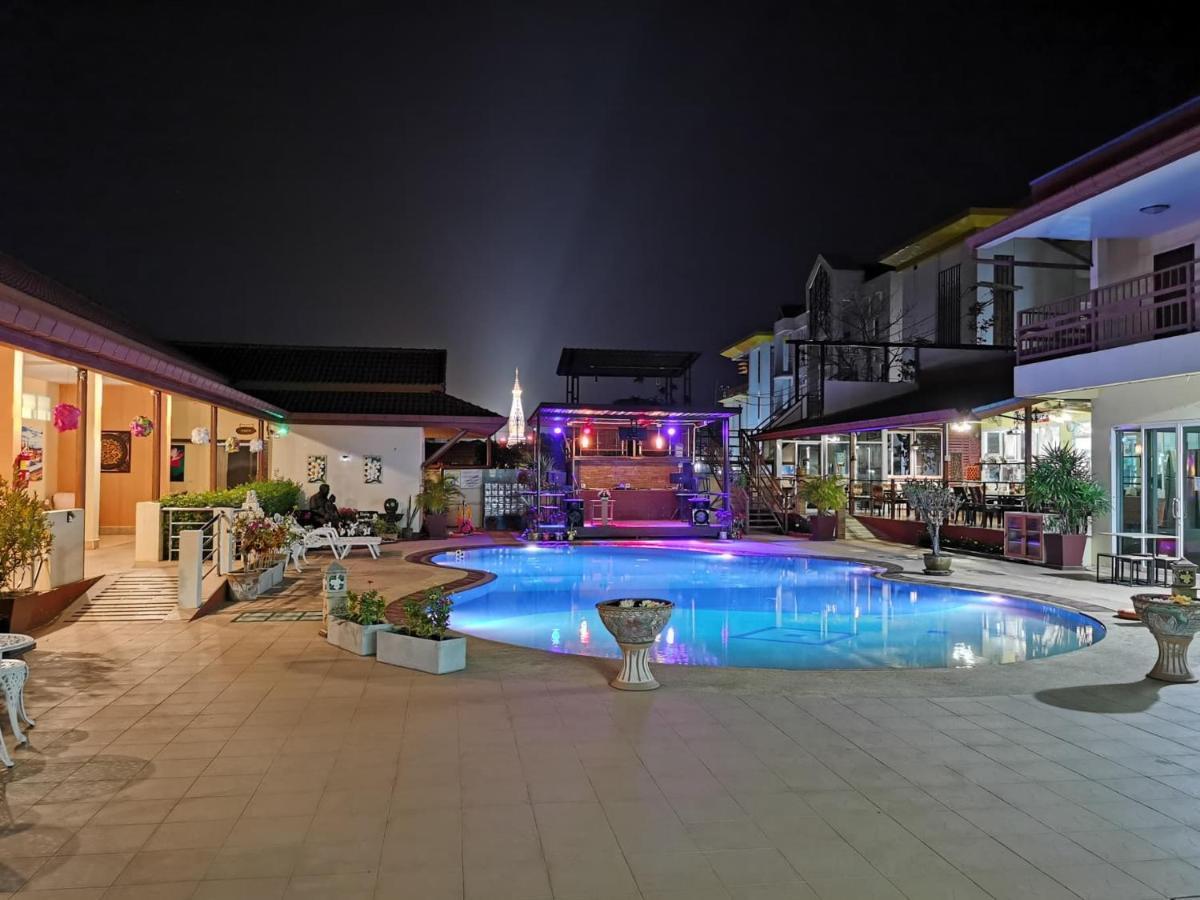 Baan Sabaijai Resort That Phanom Екстериор снимка